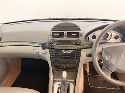 Lot 154 - 2004 Mercedes-Benz E320
