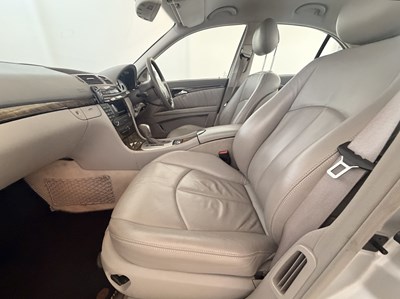 Lot 154 - 2004 Mercedes-Benz E320