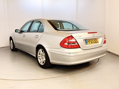 Lot 154 - 2004 Mercedes-Benz E320