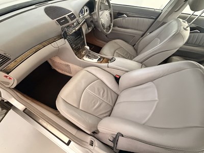 Lot 154 - 2004 Mercedes-Benz E320