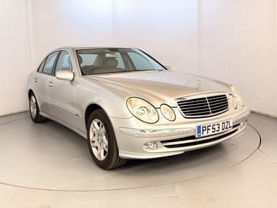 Lot 154 - 2004 Mercedes-Benz E320