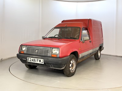 Lot 166 - 1988 Renault Extra Van