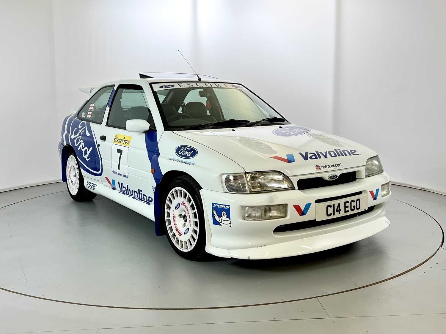 Lot 100 - 1998 Ford Escort GTI
