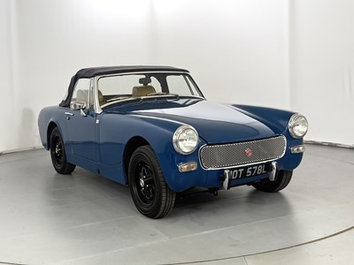 Lot 8 - 1973 MG Midget