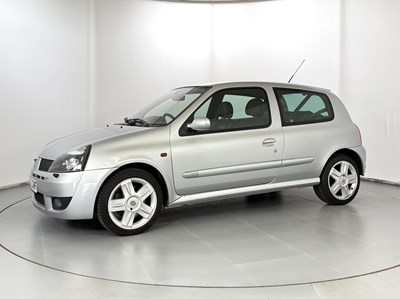 Lot 101 - 2003 Renault Clio 172