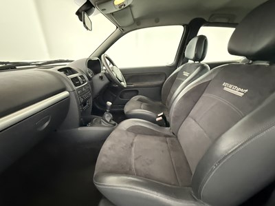 Lot 101 - 2003 Renault Clio 172