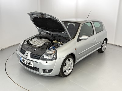 Lot 101 - 2003 Renault Clio 172