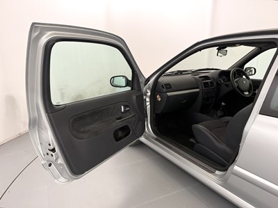 Lot 101 - 2003 Renault Clio 172