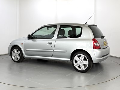 Lot 101 - 2003 Renault Clio 172