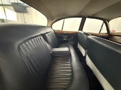 Lot 62 - 1960 Jaguar MK2