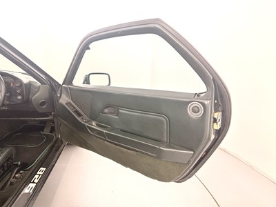 Lot 63 - 1984 Porsche 928S