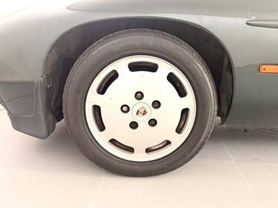 Lot 63 - 1984 Porsche 928S