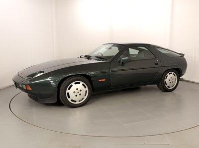 Lot 63 - 1984 Porsche 928S