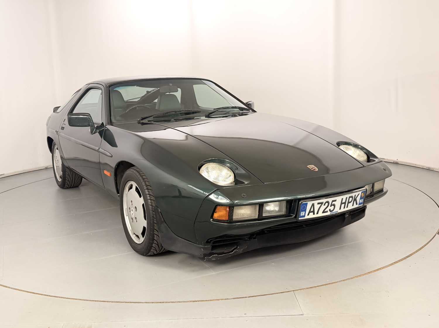 Lot 63 - 1984 Porsche 928S