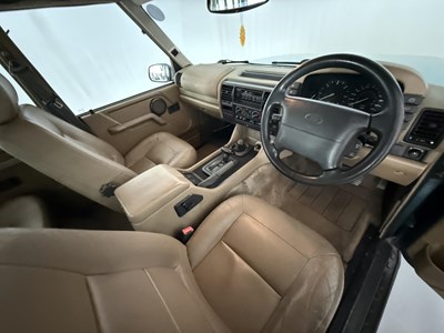Lot 12 - 1996 Land Rover Discovery V8