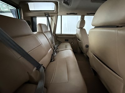 Lot 12 - 1996 Land Rover Discovery V8