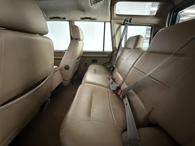 Lot 12 - 1996 Land Rover Discovery V8