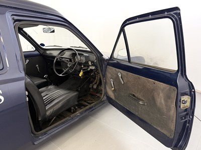 Lot 89 - 1969 Ford Escort Van