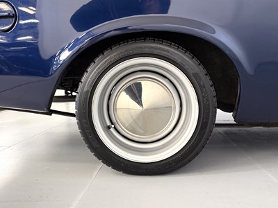 Lot 89 - 1969 Ford Escort Van