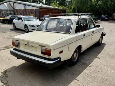 Lot 136 - 1978 Volvo 240 - NO RESERVE