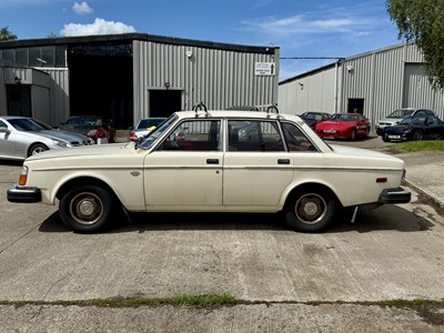 Lot 136 - 1978 Volvo 240 - NO RESERVE