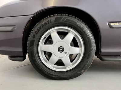 Lot 3 - 1996 Vauxhall Calibra