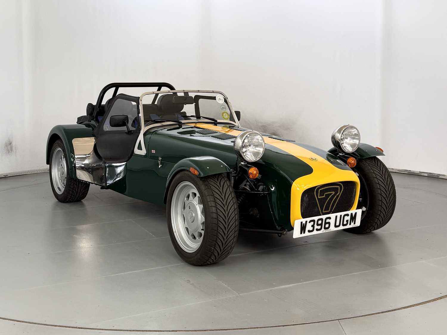 Lot 16 - 2000 Caterham Seven