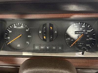Lot 74 - 1982 Ford Cortina 2.0 Ghia