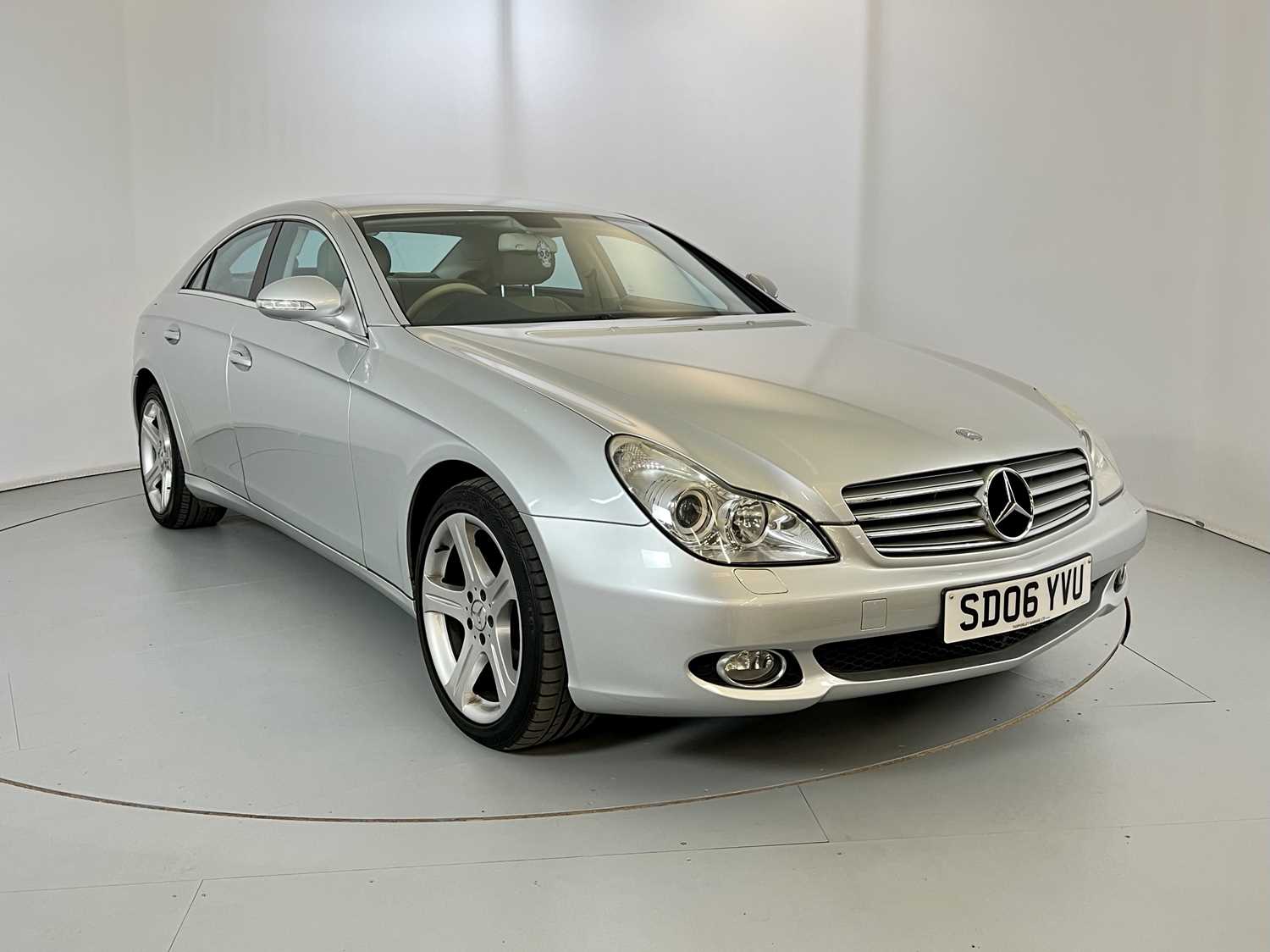 Lot 78 - 2006 Mercedes-Benz CLS320