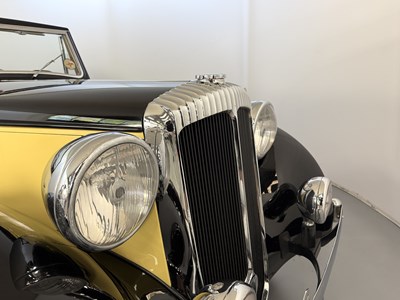 Lot 117 - 1947 Daimler DB18 DHC