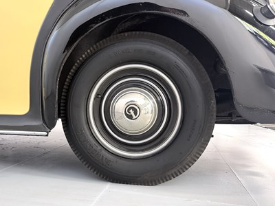 Lot 117 - 1947 Daimler DB18 DHC