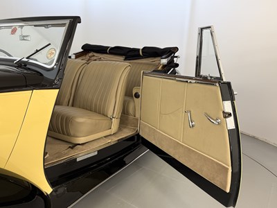 Lot 117 - 1947 Daimler DB18 DHC