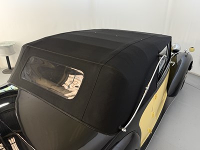Lot 117 - 1947 Daimler DB18 DHC