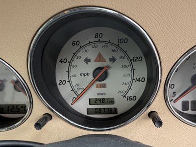 Lot 141 - 2000 Mercedes-Benz SLK230 - NO RESERVE