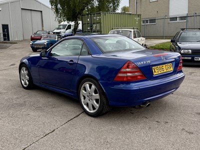 Lot 141 - 2000 Mercedes-Benz SLK230 - NO RESERVE