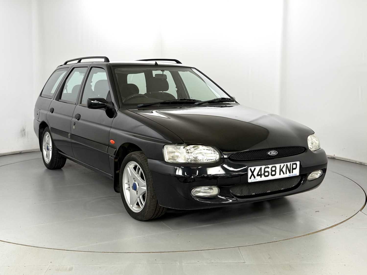 Lot 84 - 2001 Ford Escort - NO RESERVE