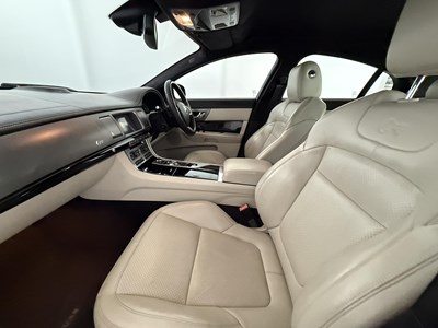 Lot 18 - 2015 Jaguar XFR