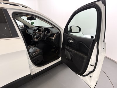 Lot 209 - 2018 Jeep Cherokee Limited 4x4