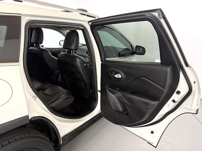 Lot 209 - 2018 Jeep Cherokee Limited 4x4