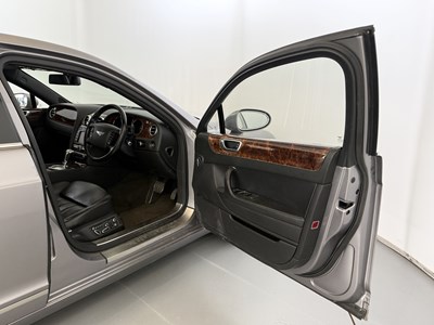 Lot 5 - 2005 Bentley Continental Flying Spur