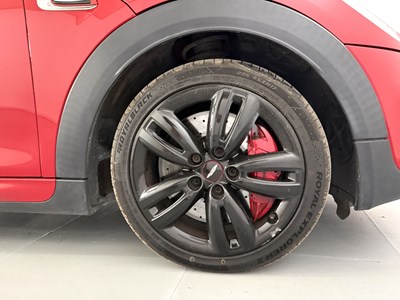 Lot 135 - 2015 Mini John Cooper Works