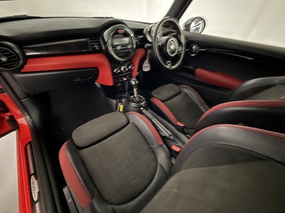 Lot 135 - 2015 Mini John Cooper Works