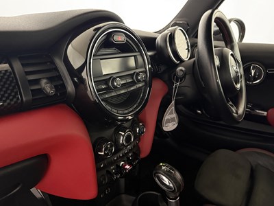 Lot 135 - 2015 Mini John Cooper Works
