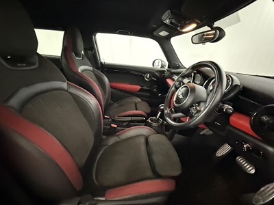 Lot 135 - 2015 Mini John Cooper Works