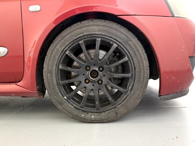 Lot 101 - 2001 Renault Clio 172