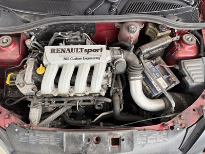 Lot 101 - 2001 Renault Clio 172