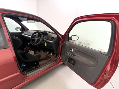Lot 101 - 2001 Renault Clio 172
