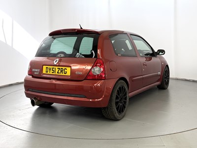 Lot 101 - 2001 Renault Clio 172