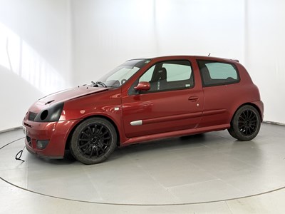 Lot 101 - 2001 Renault Clio 172