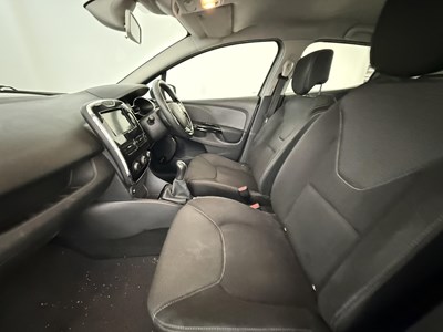 Lot 188 - 2013 Renault Clio